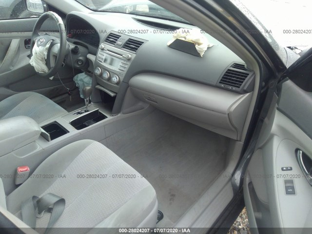 Photo 4 VIN: 4T4BF3EK4BR149477 - TOYOTA CAMRY 