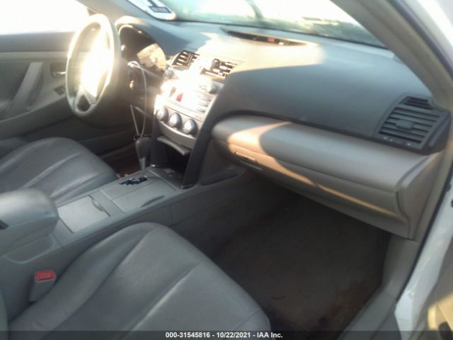 Photo 4 VIN: 4T4BF3EK4BR154114 - TOYOTA CAMRY 