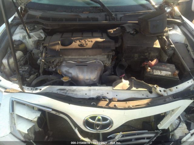 Photo 9 VIN: 4T4BF3EK4BR154114 - TOYOTA CAMRY 