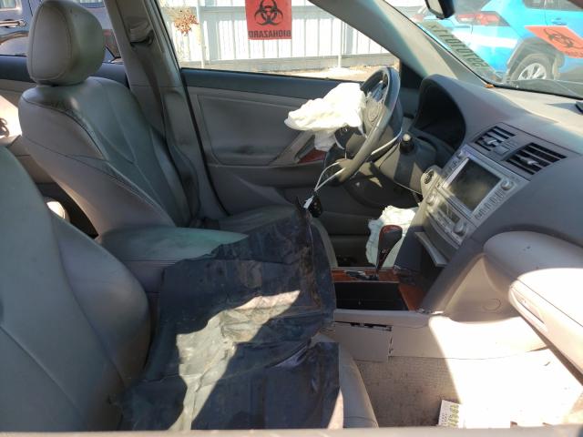 Photo 4 VIN: 4T4BF3EK4BR161533 - TOYOTA CAMRY BASE 