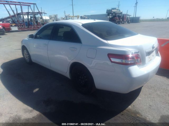 Photo 2 VIN: 4T4BF3EK4BR194676 - TOYOTA CAMRY 