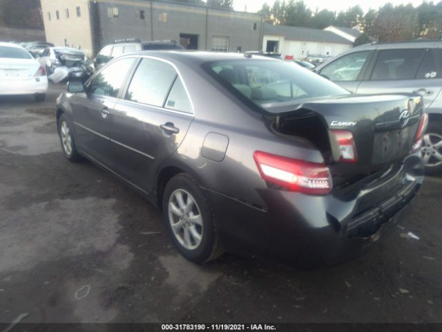 Photo 2 VIN: 4T4BF3EK4BR200511 - TOYOTA CAMRY 