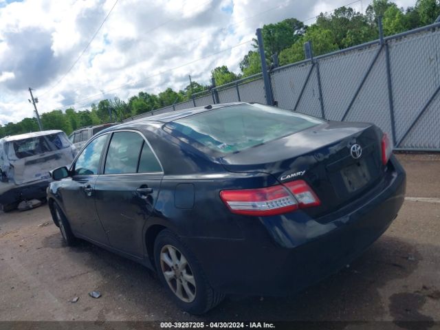 Photo 2 VIN: 4T4BF3EK4BR211704 - TOYOTA CAMRY 