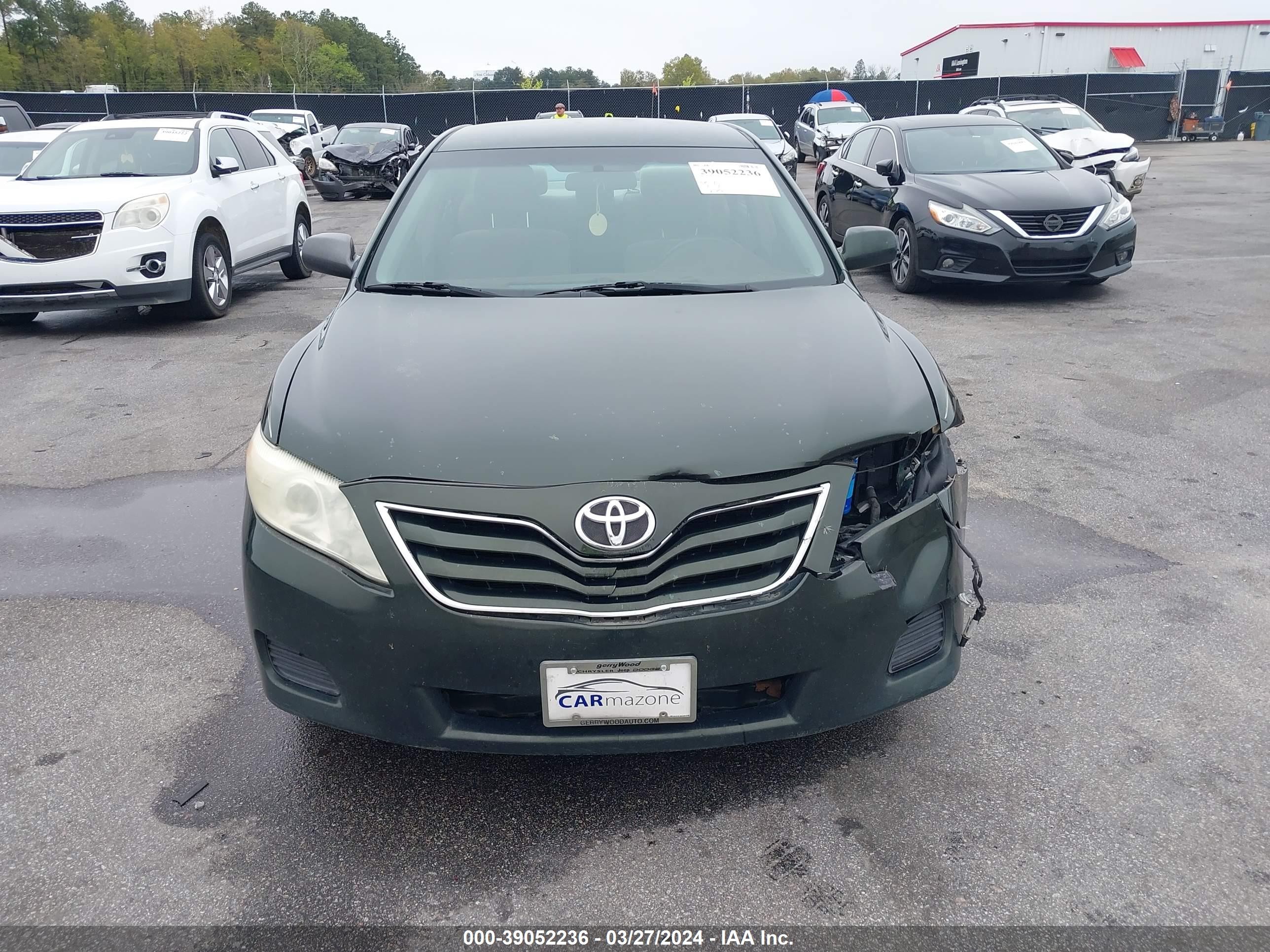 Photo 11 VIN: 4T4BF3EK5AR003121 - TOYOTA CAMRY 