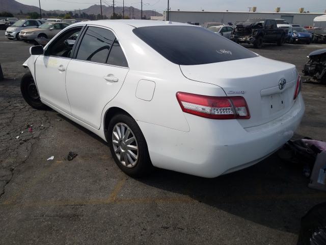 Photo 2 VIN: 4T4BF3EK5AR031002 - TOYOTA CAMRY BASE 