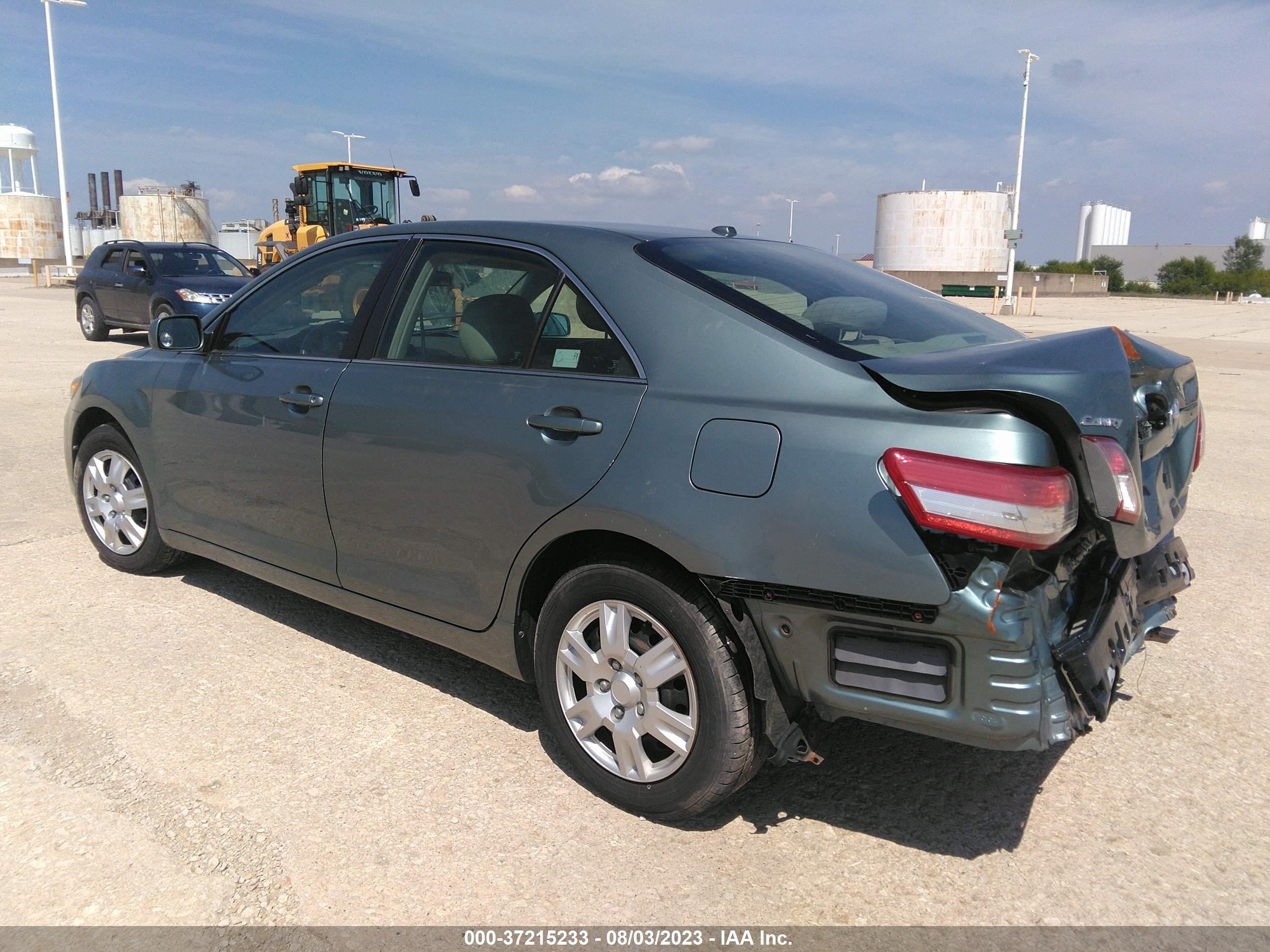 Photo 2 VIN: 4T4BF3EK5AR032490 - TOYOTA CAMRY 