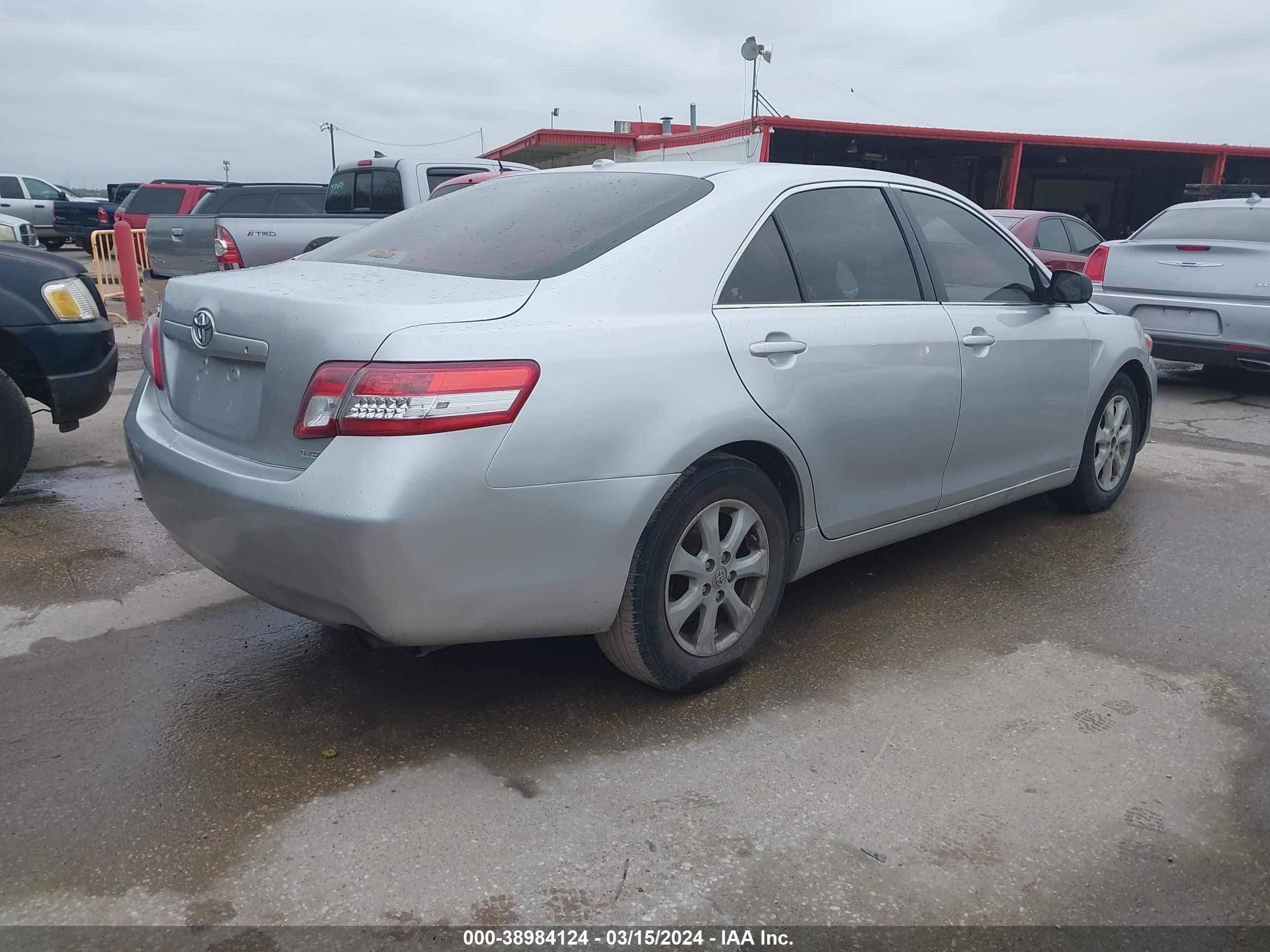 Photo 3 VIN: 4T4BF3EK5AR080202 - TOYOTA CAMRY 