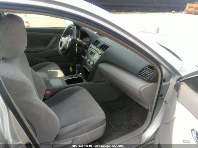 Photo 4 VIN: 4T4BF3EK5BR090293 - TOYOTA CAMRY 