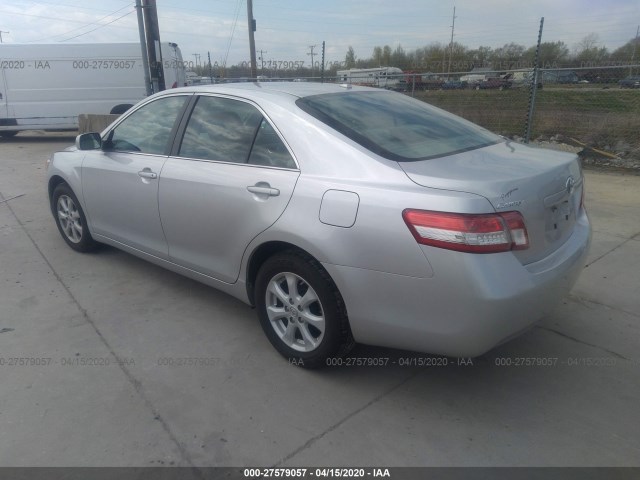 Photo 2 VIN: 4T4BF3EK5BR092769 - TOYOTA CAMRY 