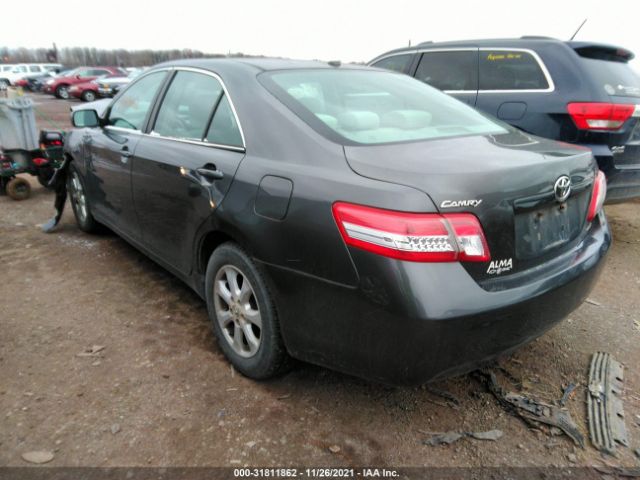 Photo 2 VIN: 4T4BF3EK5BR105083 - TOYOTA CAMRY 