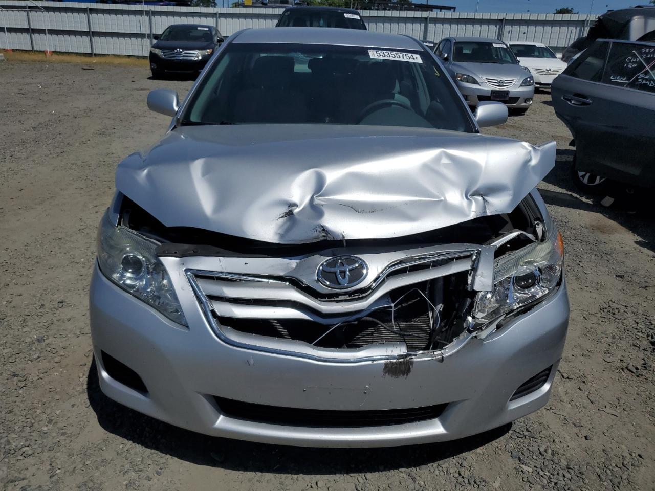 Photo 4 VIN: 4T4BF3EK5BR148029 - TOYOTA CAMRY 