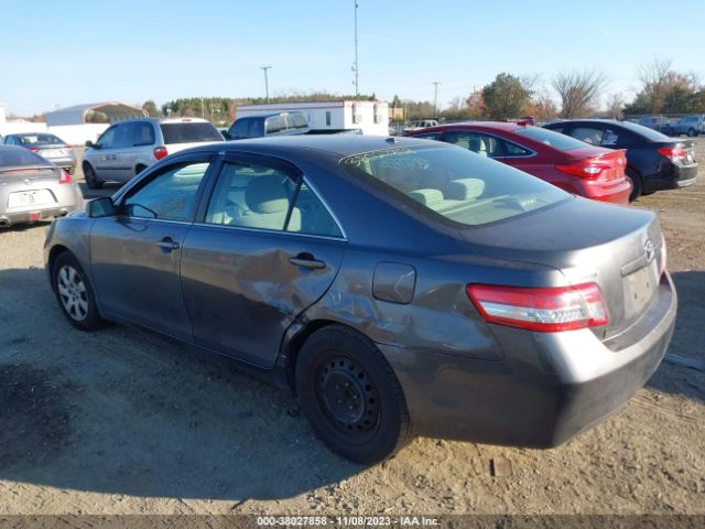 Photo 2 VIN: 4T4BF3EK5BR148628 - TOYOTA CAMRY 