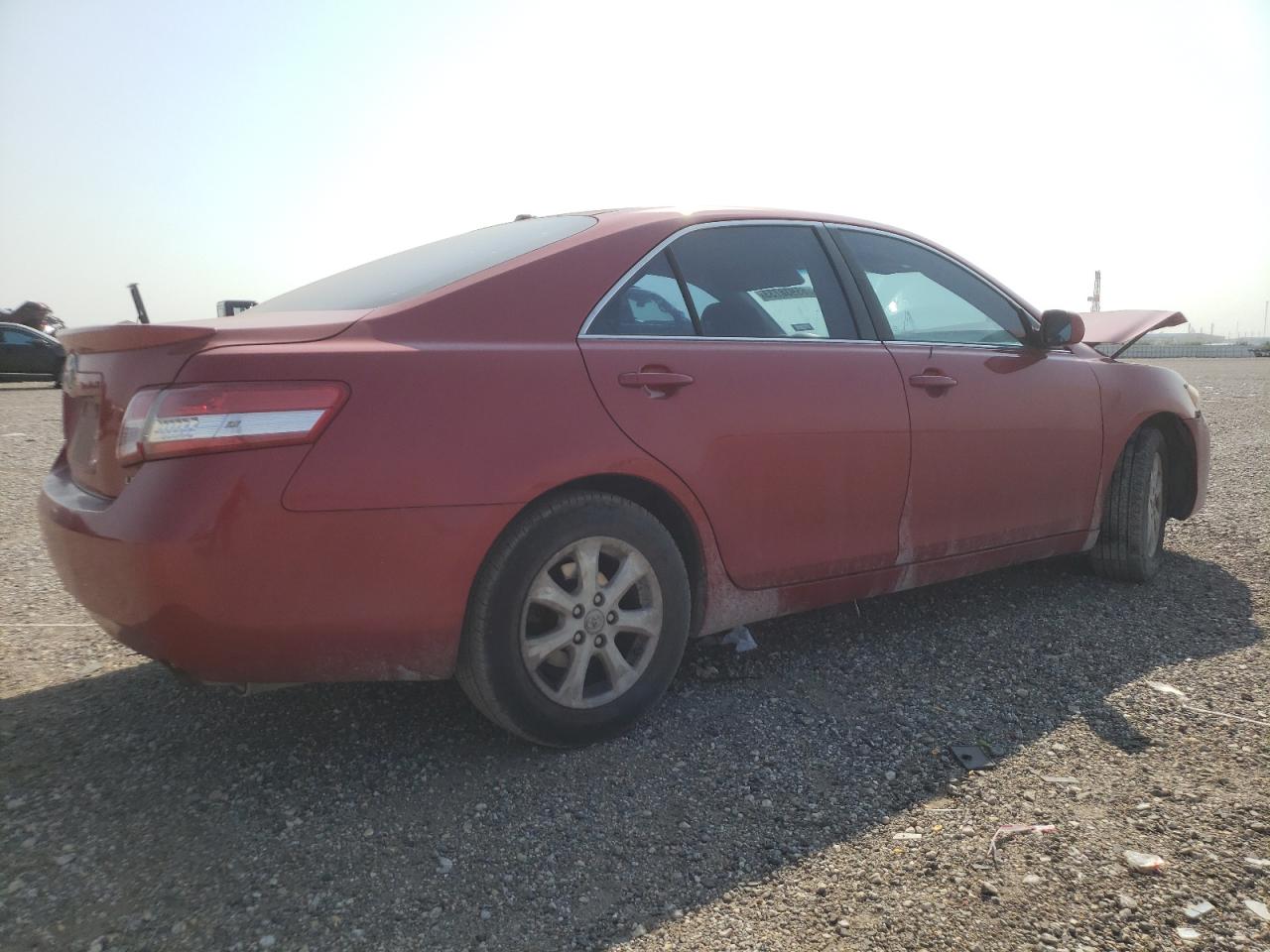 Photo 2 VIN: 4T4BF3EK5BR151013 - TOYOTA CAMRY 