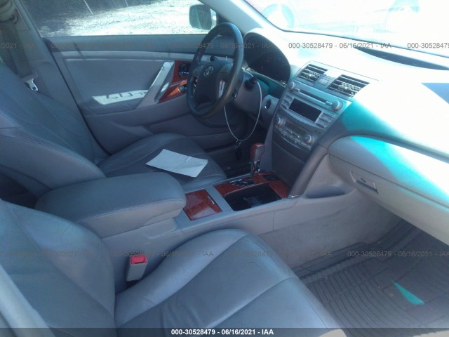 Photo 4 VIN: 4T4BF3EK5BR160827 - TOYOTA CAMRY 