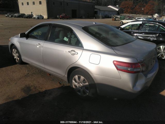 Photo 2 VIN: 4T4BF3EK5BR170998 - TOYOTA CAMRY 