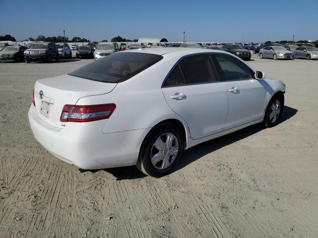 Photo 2 VIN: 4T4BF3EK5BR186442 - TOYOTA CAMRY BASE 