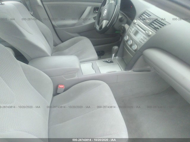 Photo 4 VIN: 4T4BF3EK5BR199577 - TOYOTA CAMRY 