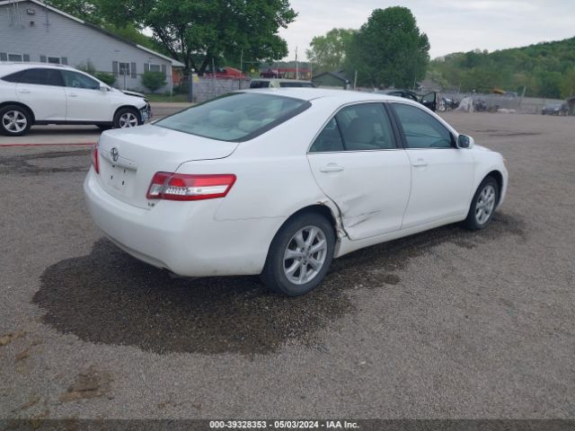 Photo 3 VIN: 4T4BF3EK5BR203479 - TOYOTA CAMRY 