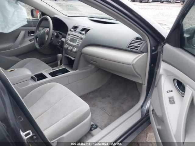 Photo 4 VIN: 4T4BF3EK5BR206219 - TOYOTA CAMRY 