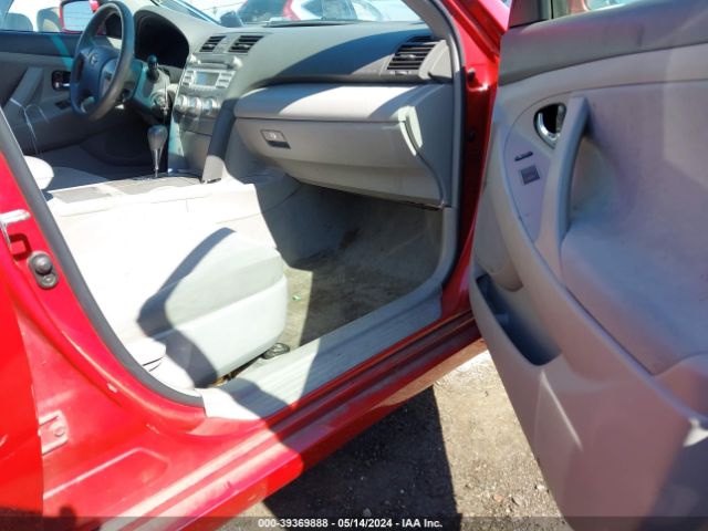 Photo 4 VIN: 4T4BF3EK5BR208729 - TOYOTA CAMRY 