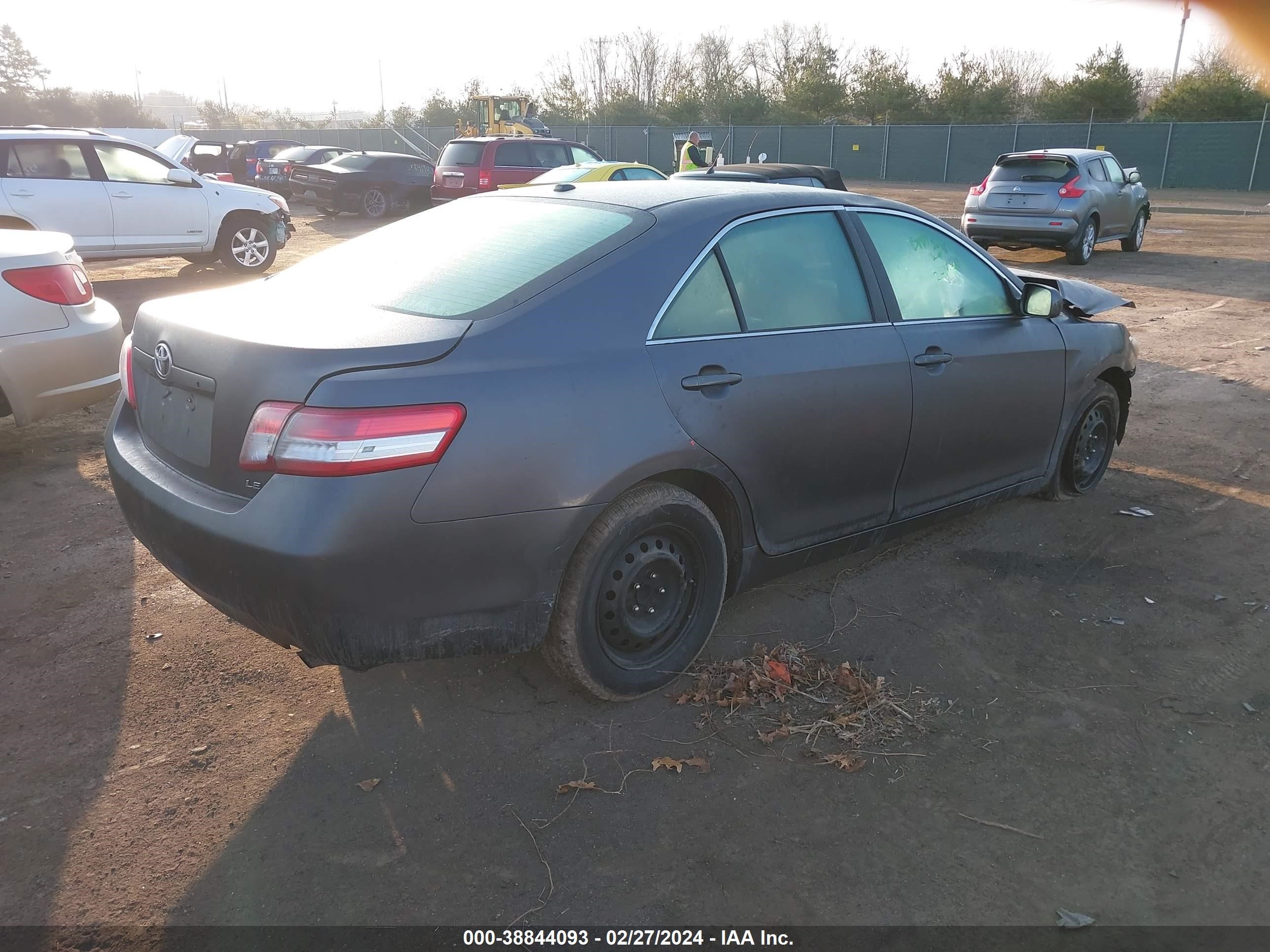 Photo 3 VIN: 4T4BF3EK5BR209802 - TOYOTA CAMRY 