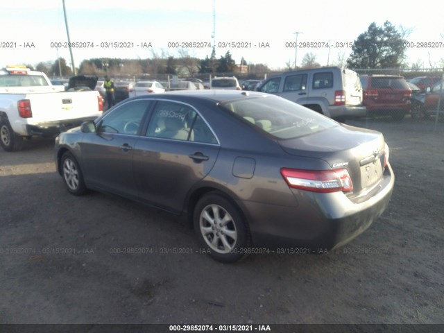 Photo 2 VIN: 4T4BF3EK5BR212215 - TOYOTA CAMRY 