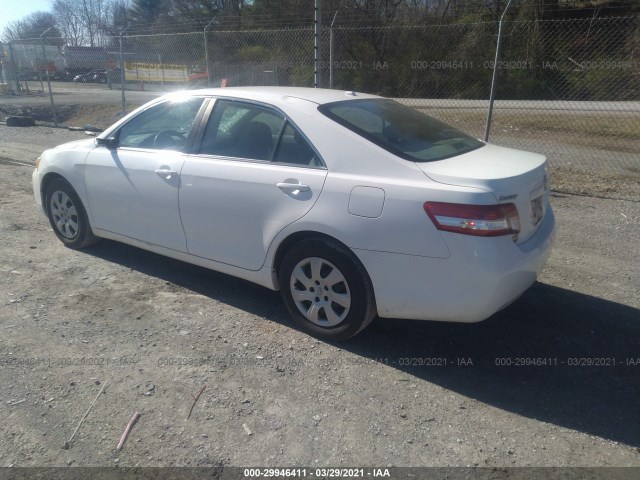 Photo 2 VIN: 4T4BF3EK5BR215549 - TOYOTA CAMRY 