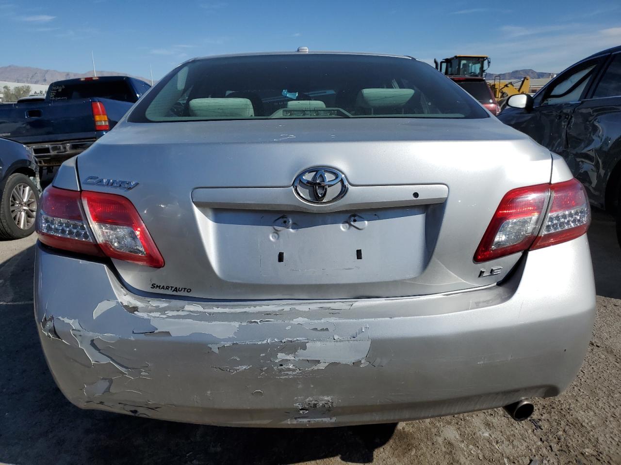 Photo 5 VIN: 4T4BF3EK6AR012426 - TOYOTA CAMRY 