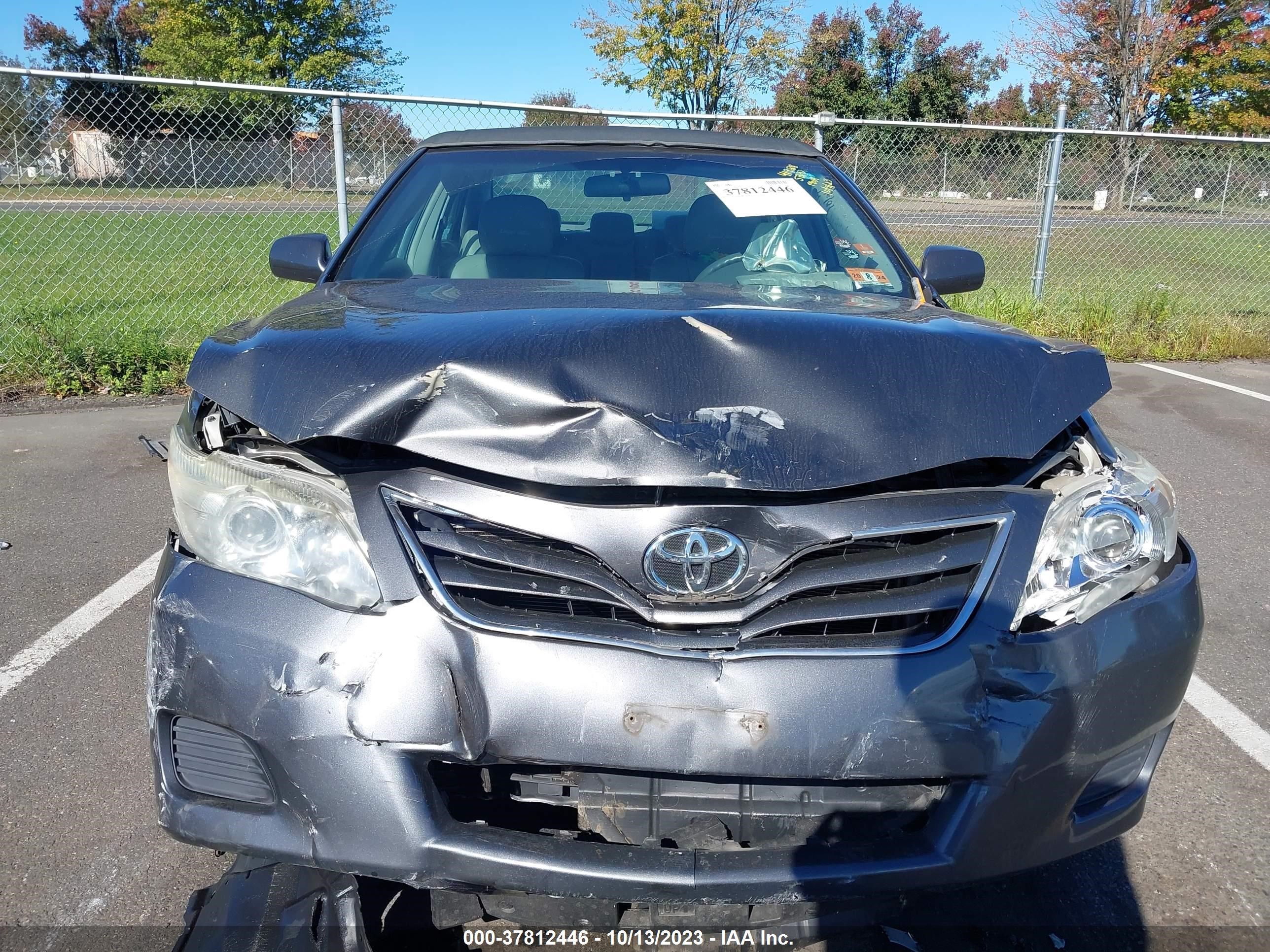 Photo 11 VIN: 4T4BF3EK6AR022910 - TOYOTA CAMRY 