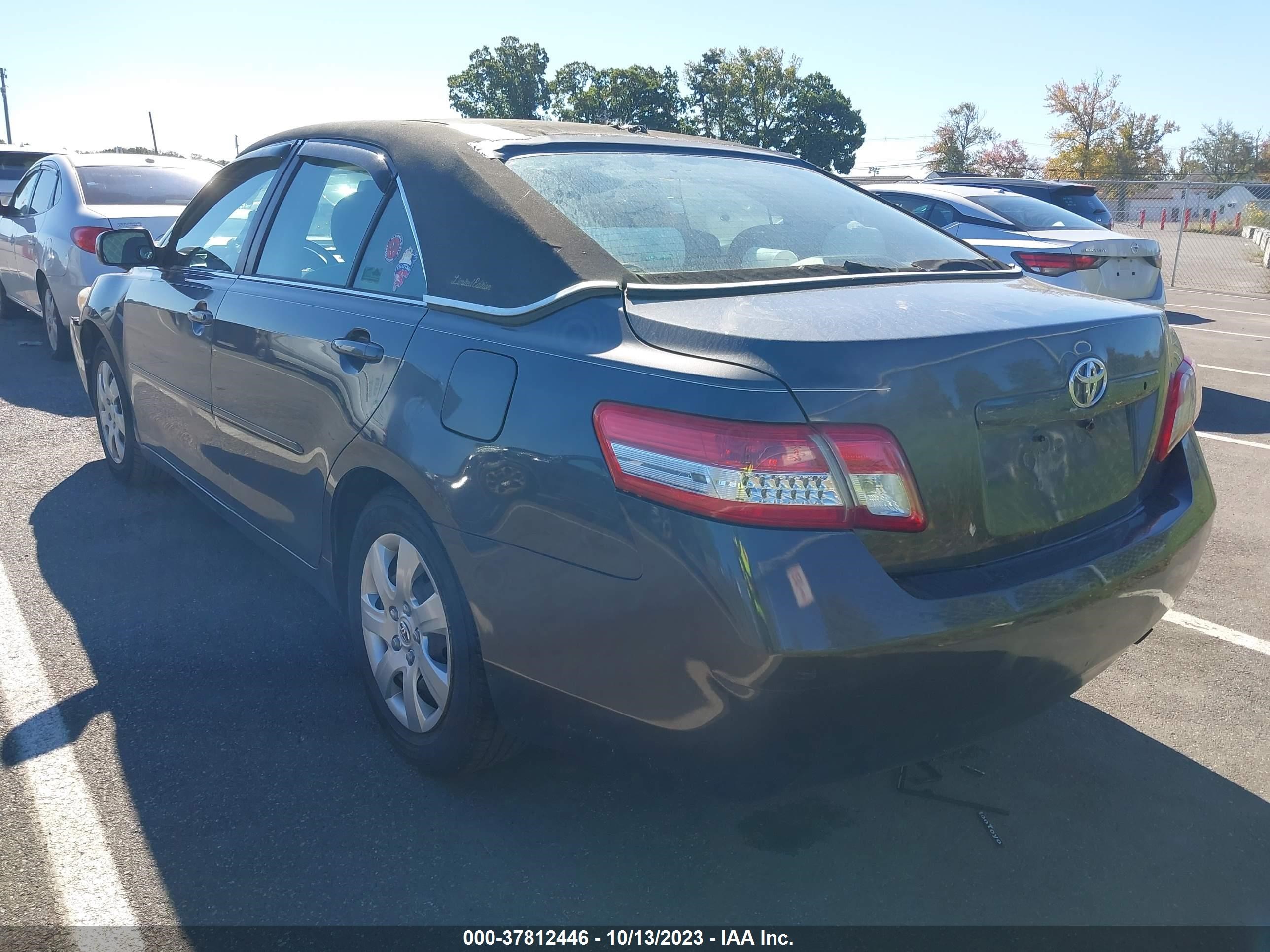 Photo 2 VIN: 4T4BF3EK6AR022910 - TOYOTA CAMRY 