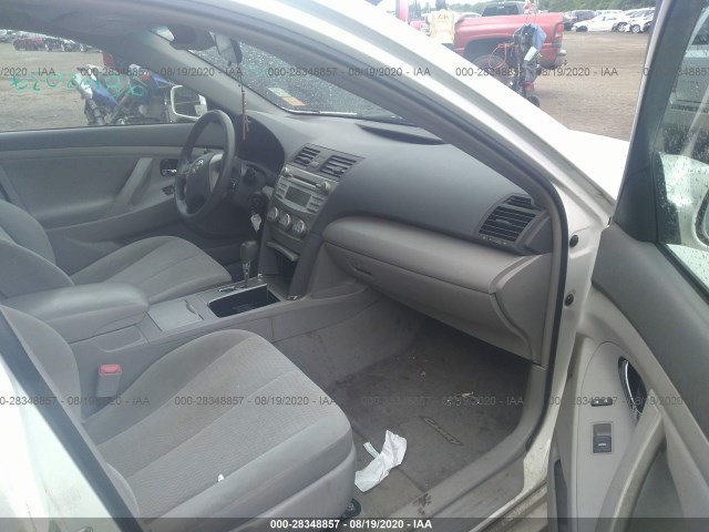 Photo 4 VIN: 4T4BF3EK6BR121454 - TOYOTA CAMRY 