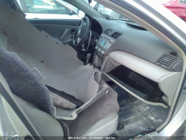 Photo 4 VIN: 4T4BF3EK6BR147231 - TOYOTA CAMRY 