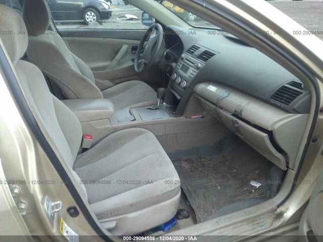 Photo 4 VIN: 4T4BF3EK6BR157788 - TOYOTA CAMRY 