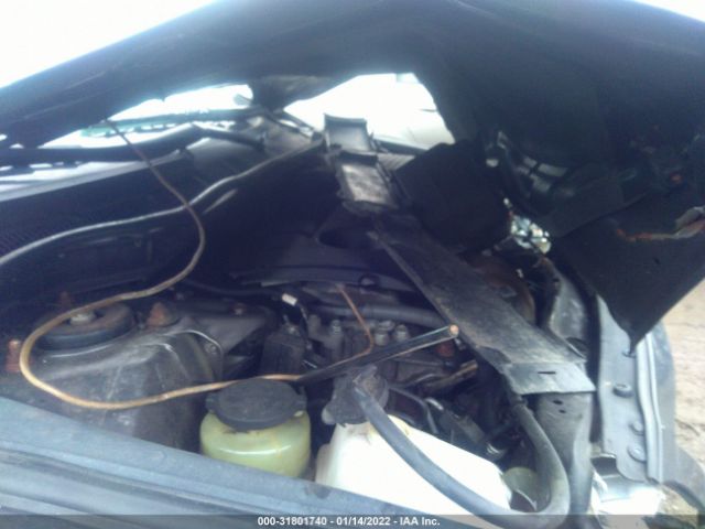 Photo 9 VIN: 4T4BF3EK6BR187034 - TOYOTA CAMRY 