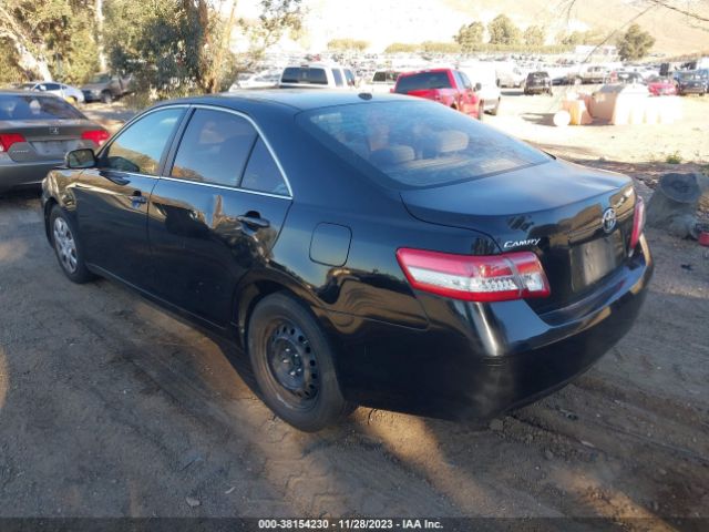 Photo 2 VIN: 4T4BF3EK6BR207475 - TOYOTA CAMRY 