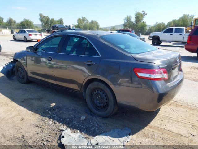 Photo 2 VIN: 4T4BF3EK6BR209713 - TOYOTA CAMRY 