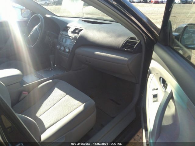 Photo 4 VIN: 4T4BF3EK7AR020227 - TOYOTA CAMRY 