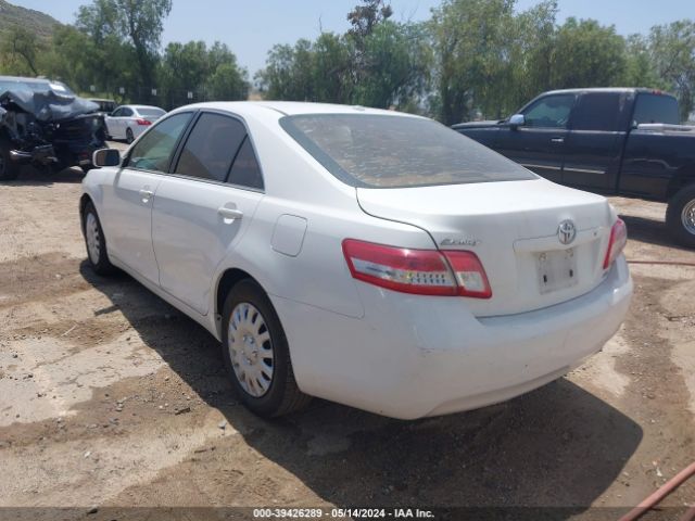 Photo 2 VIN: 4T4BF3EK7AR020230 - TOYOTA CAMRY 