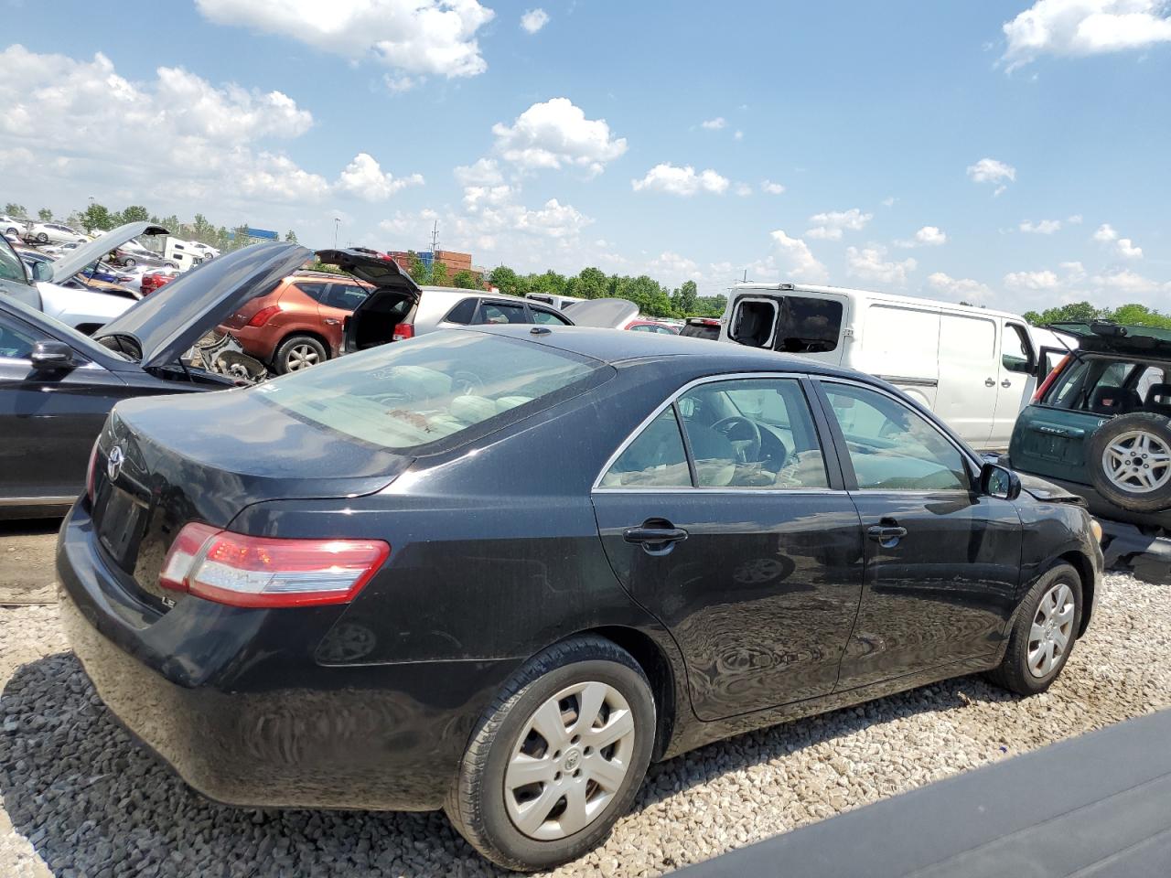 Photo 2 VIN: 4T4BF3EK7AR030594 - TOYOTA CAMRY 