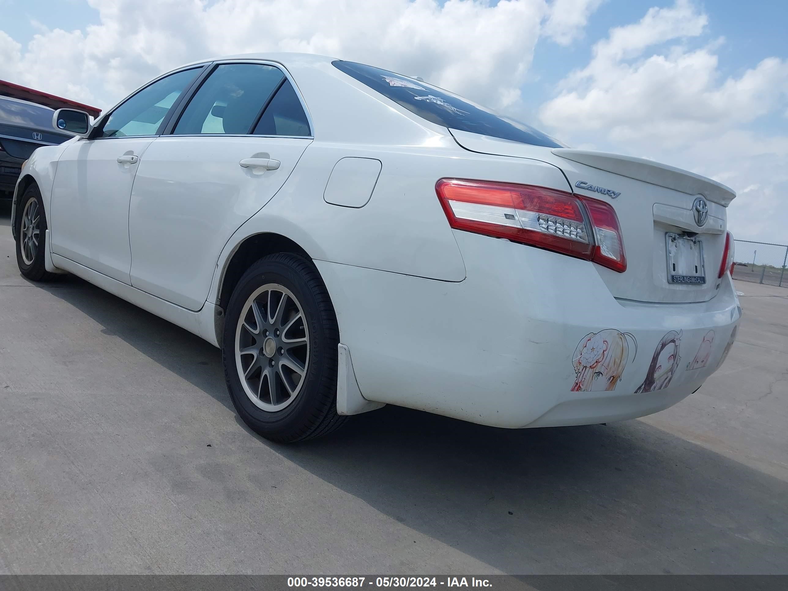 Photo 2 VIN: 4T4BF3EK7AR039490 - TOYOTA CAMRY 