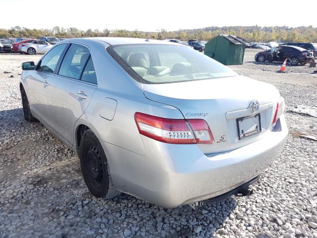 Photo 2 VIN: 4T4BF3EK7AR040395 - TOYOTA CAMRY BASE 