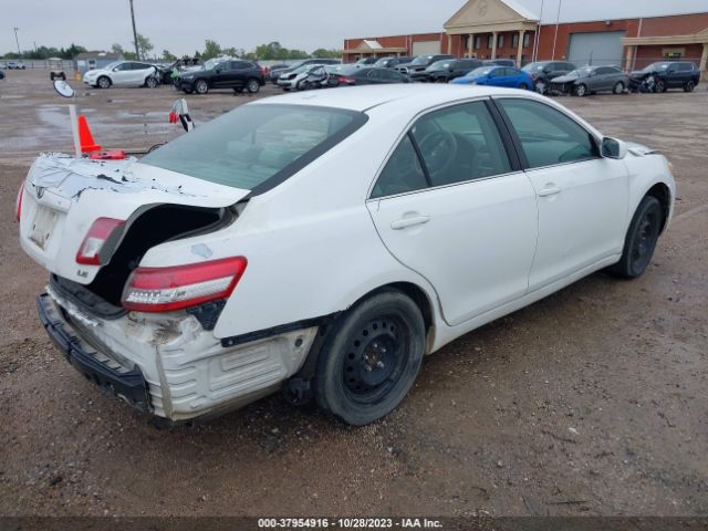 Photo 3 VIN: 4T4BF3EK7AR067323 - TOYOTA CAMRY 