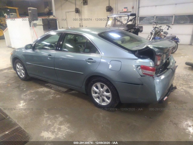 Photo 2 VIN: 4T4BF3EK7BR095219 - TOYOTA CAMRY 