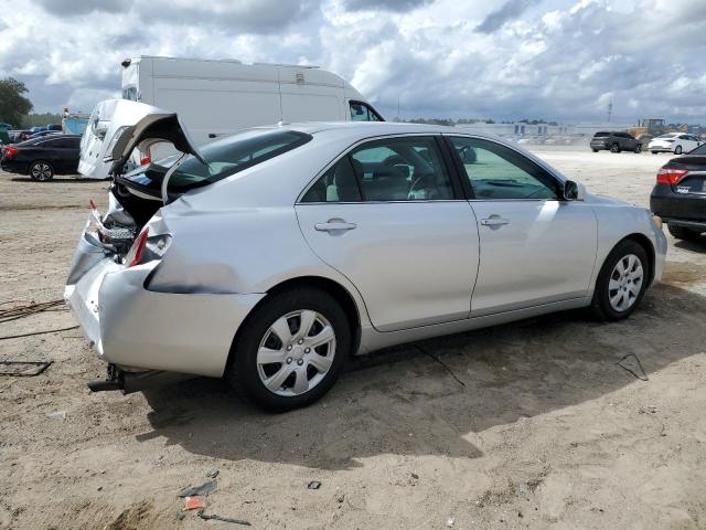 Photo 2 VIN: 4T4BF3EK7BR102833 - TOYOTA CAMRY BASE 