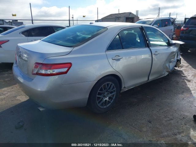 Photo 3 VIN: 4T4BF3EK7BR107076 - TOYOTA CAMRY 