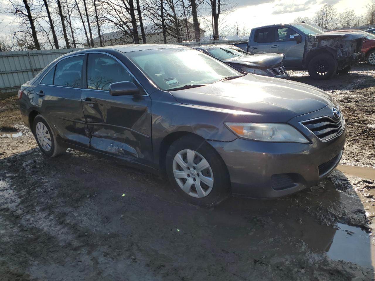 Photo 3 VIN: 4T4BF3EK7BR116165 - TOYOTA CAMRY 