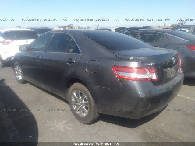 Photo 2 VIN: 4T4BF3EK7BR121897 - TOYOTA CAMRY 