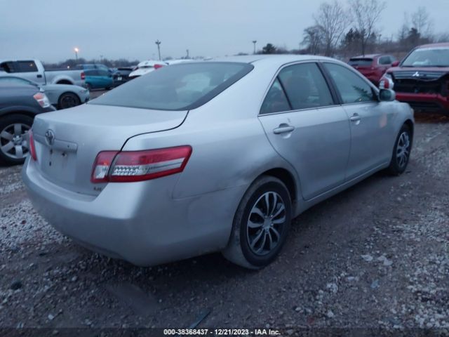 Photo 3 VIN: 4T4BF3EK7BR136934 - TOYOTA CAMRY 