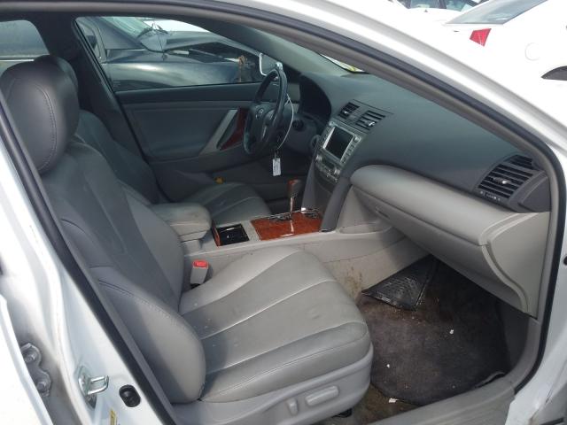 Photo 4 VIN: 4T4BF3EK7BR153197 - TOYOTA CAMRY BASE 