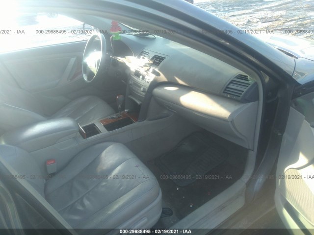 Photo 4 VIN: 4T4BF3EK7BR167651 - TOYOTA CAMRY 